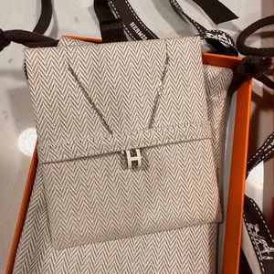 *Giftable* HERMES Mini Pop H Pendant Necklace Blanc White PHW